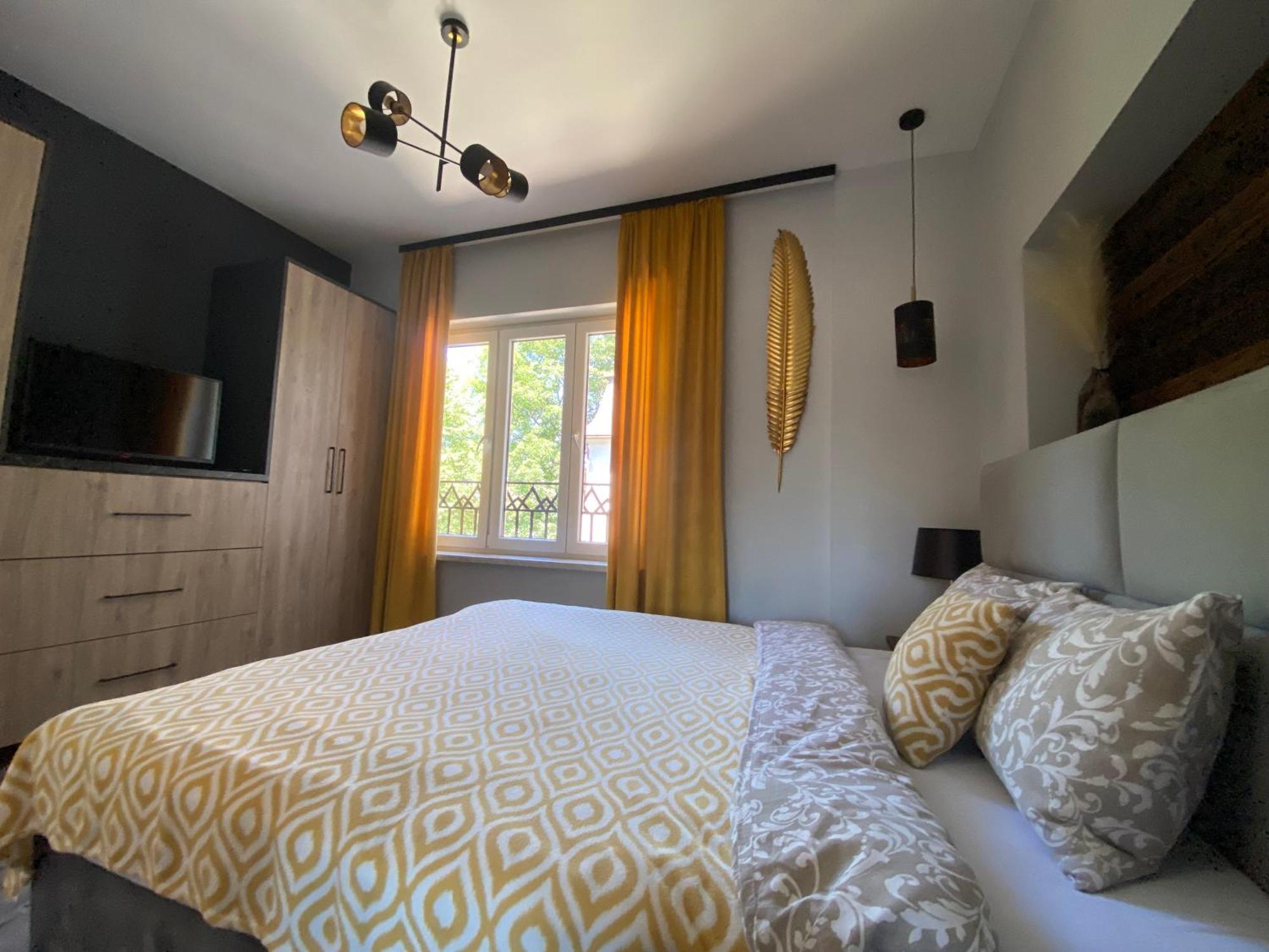 Apartamenty Zakopanepoleca - Krupowki Centrum Ngoại thất bức ảnh